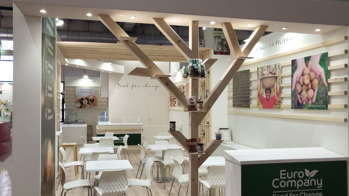 Sym Allestimenti - Allestimenti stand fieristici : progettazione e montaggio