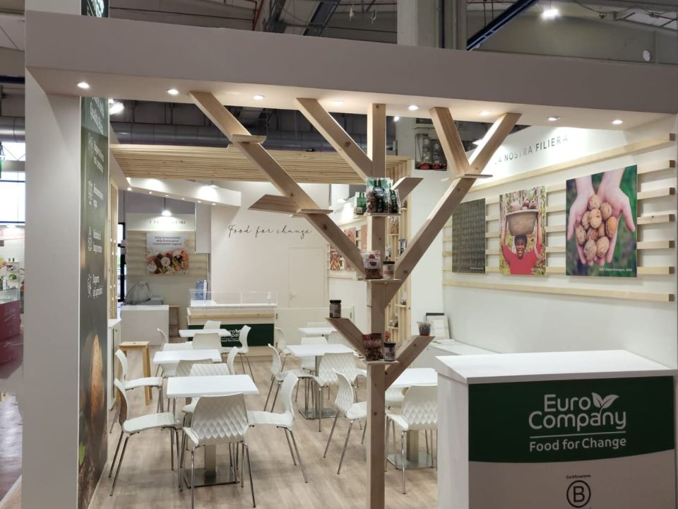 Sym Allestimenti - Allestimenti stand fieristici : progettazione e montaggio